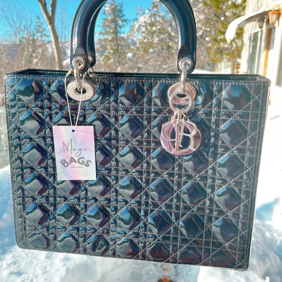 Dior: Lady Dior Charms Patent Enamel Cannage Lambskin Shoulder Handbag (Black) - Picture 2 of 16